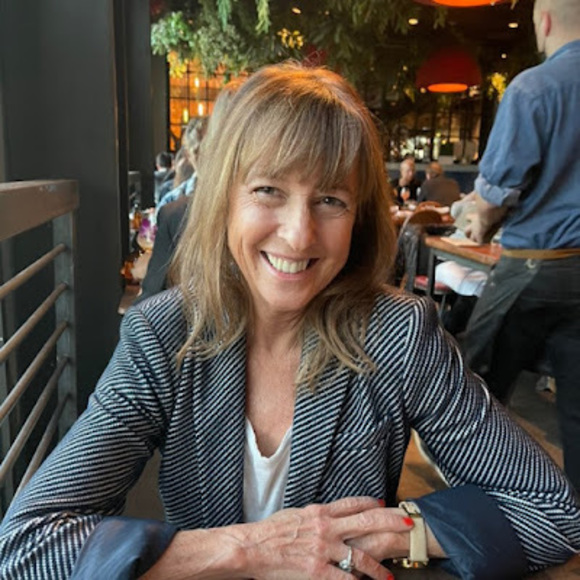 Meet your Posher, Christine - Picture 1 of 1